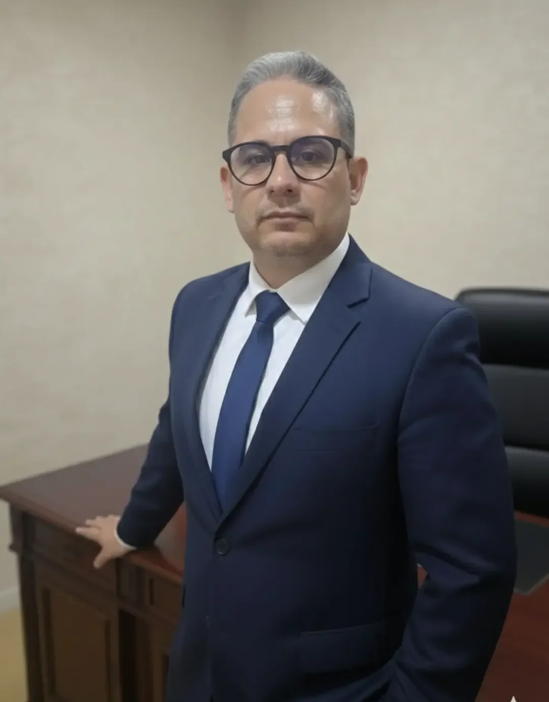 Dr. Élisson Ferreira - Advogado Criminalista em São José dos Campos SP